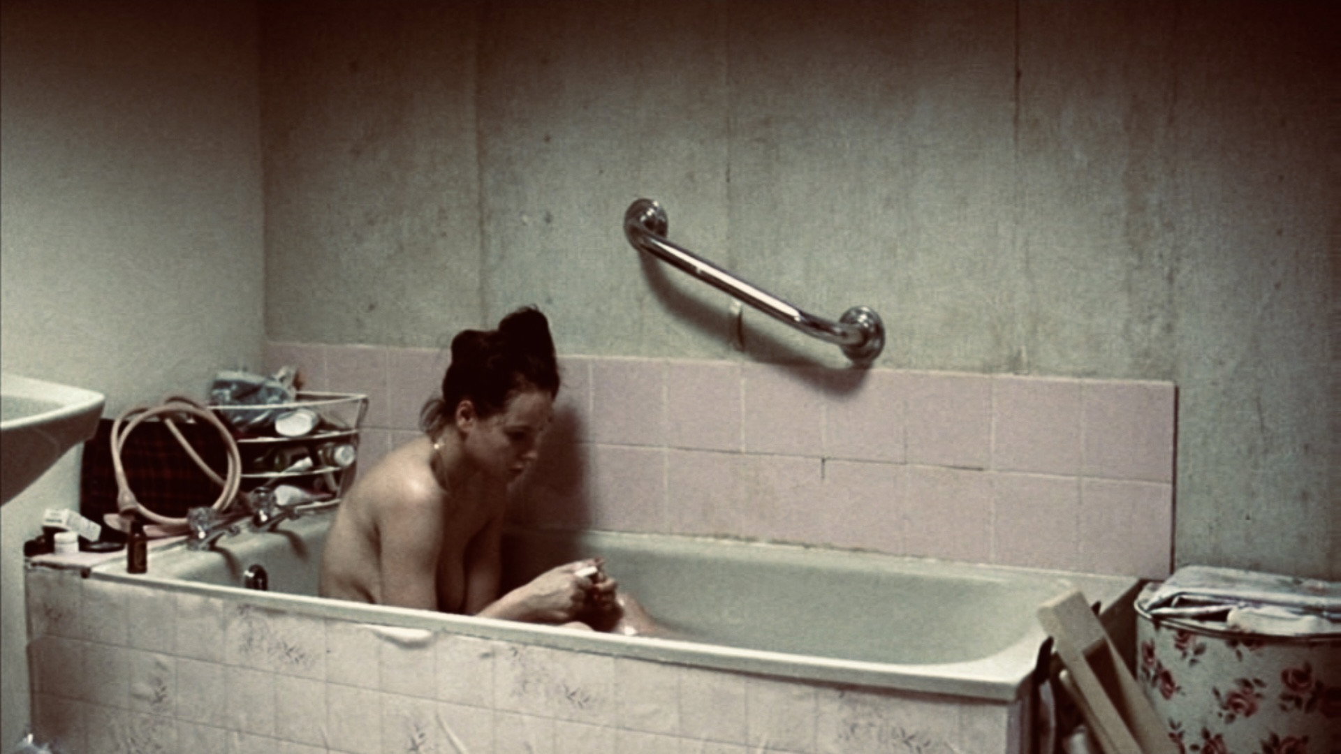 Morvern Callar, still 6