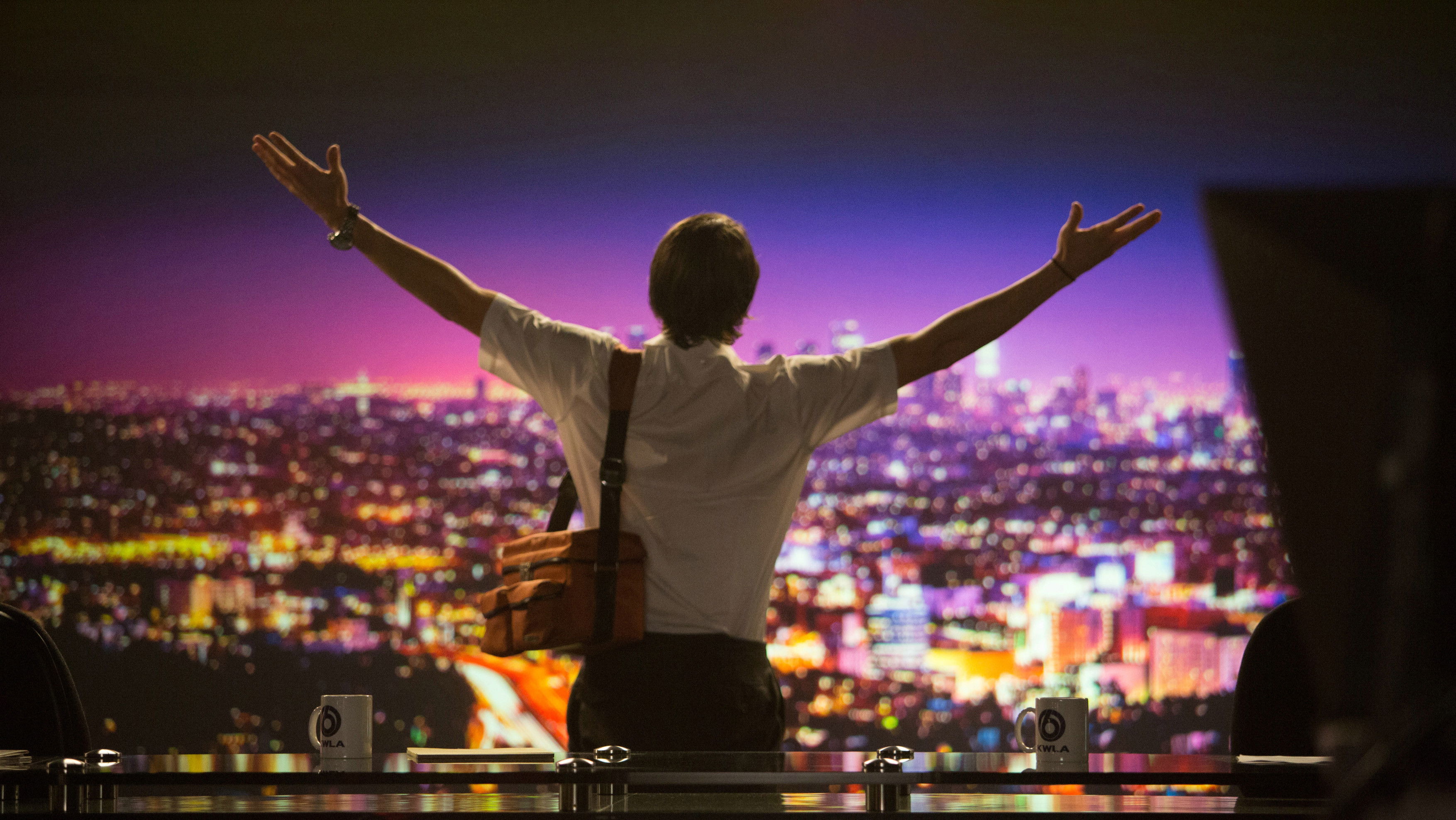 Nightcrawler, still 6