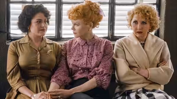 Madelyn Pugh (Alia Shawkat), Lucille Ball (Nicole Kidman), and Vivian Vance (Nina Arianda) sit together