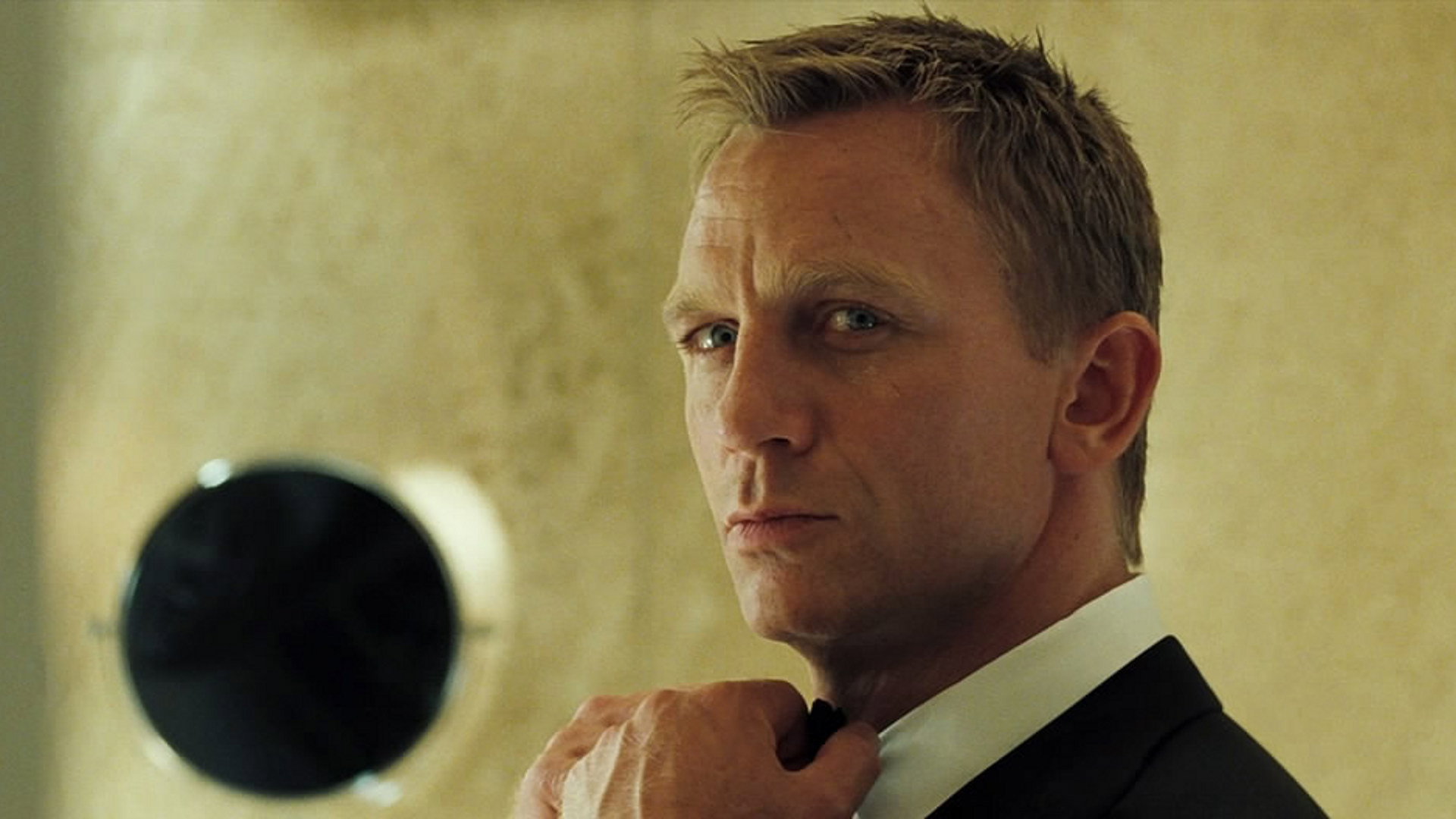 Casino Royale, still 6