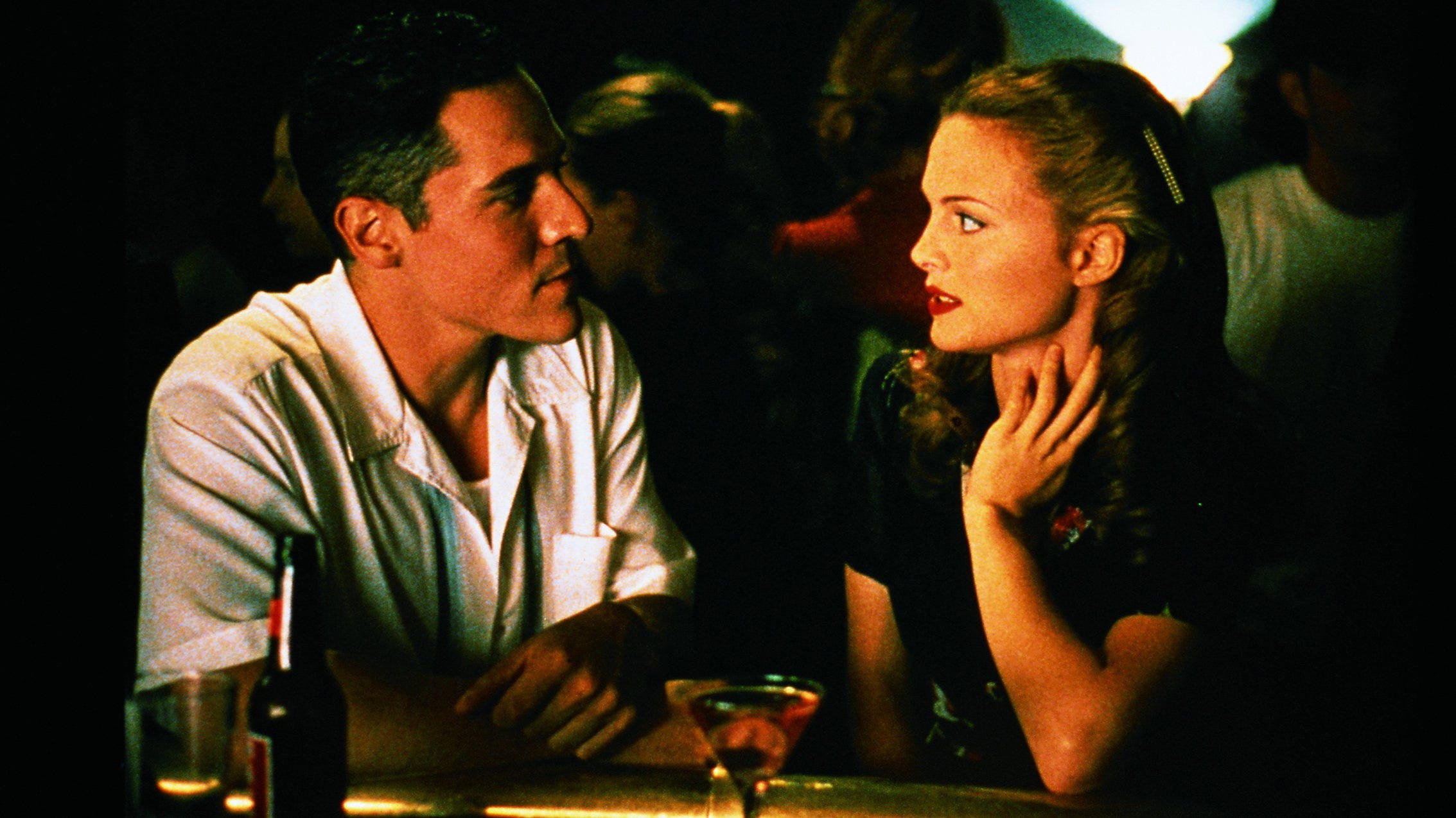 Swingers, still 3