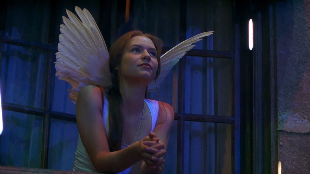 Romeo + Juliet, still 3