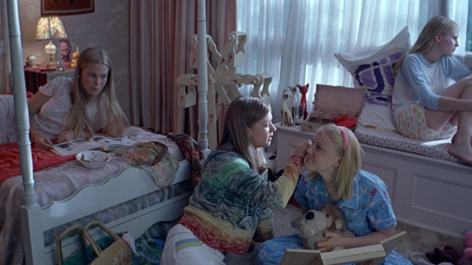 The Virgin Suicides, still 3