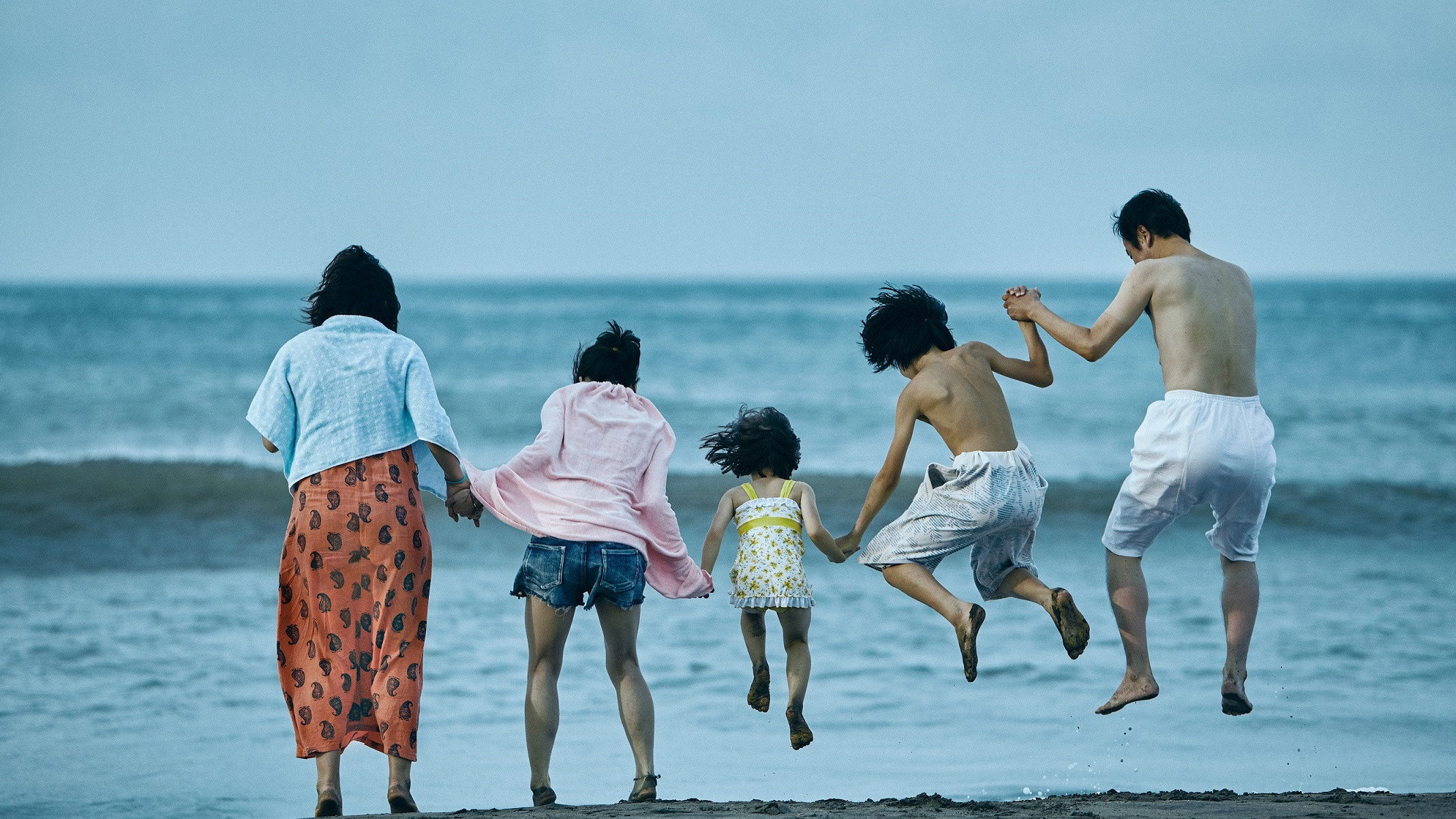 Shoplifters, still 2