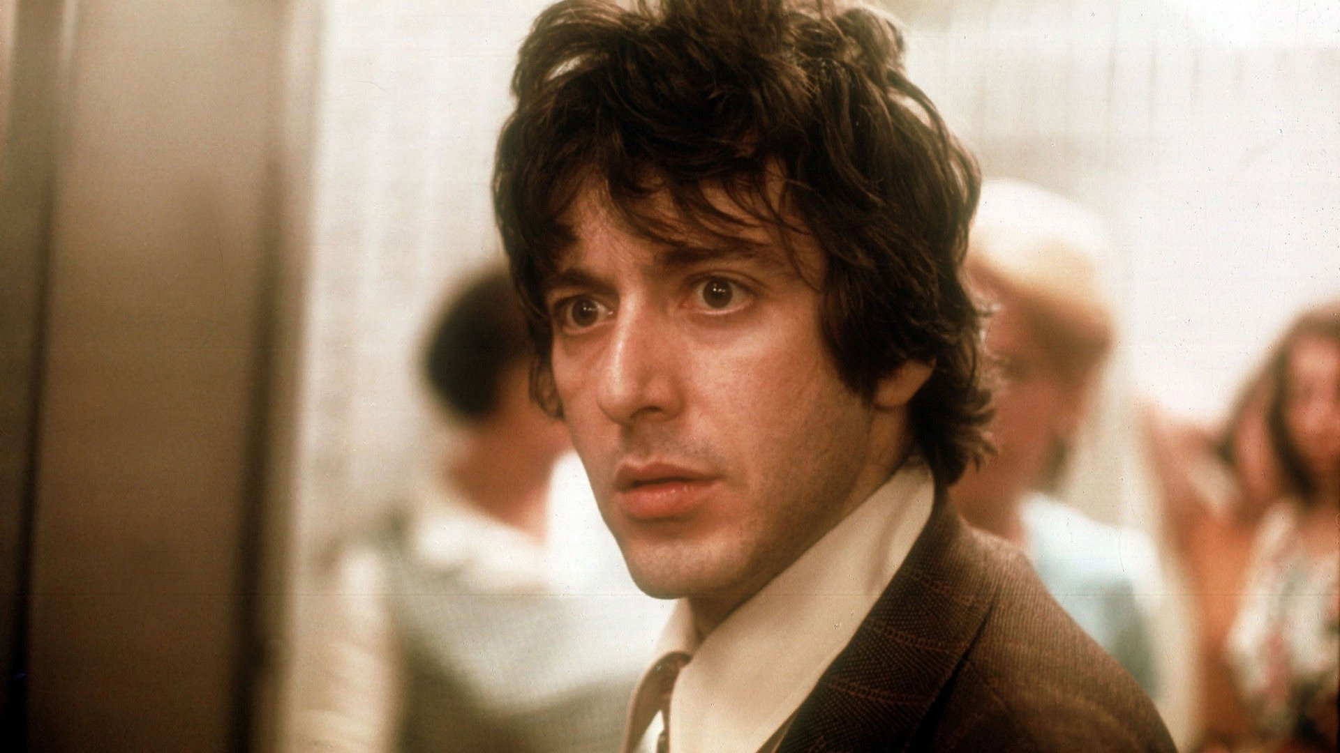 Dog Day Afternoon, still 6