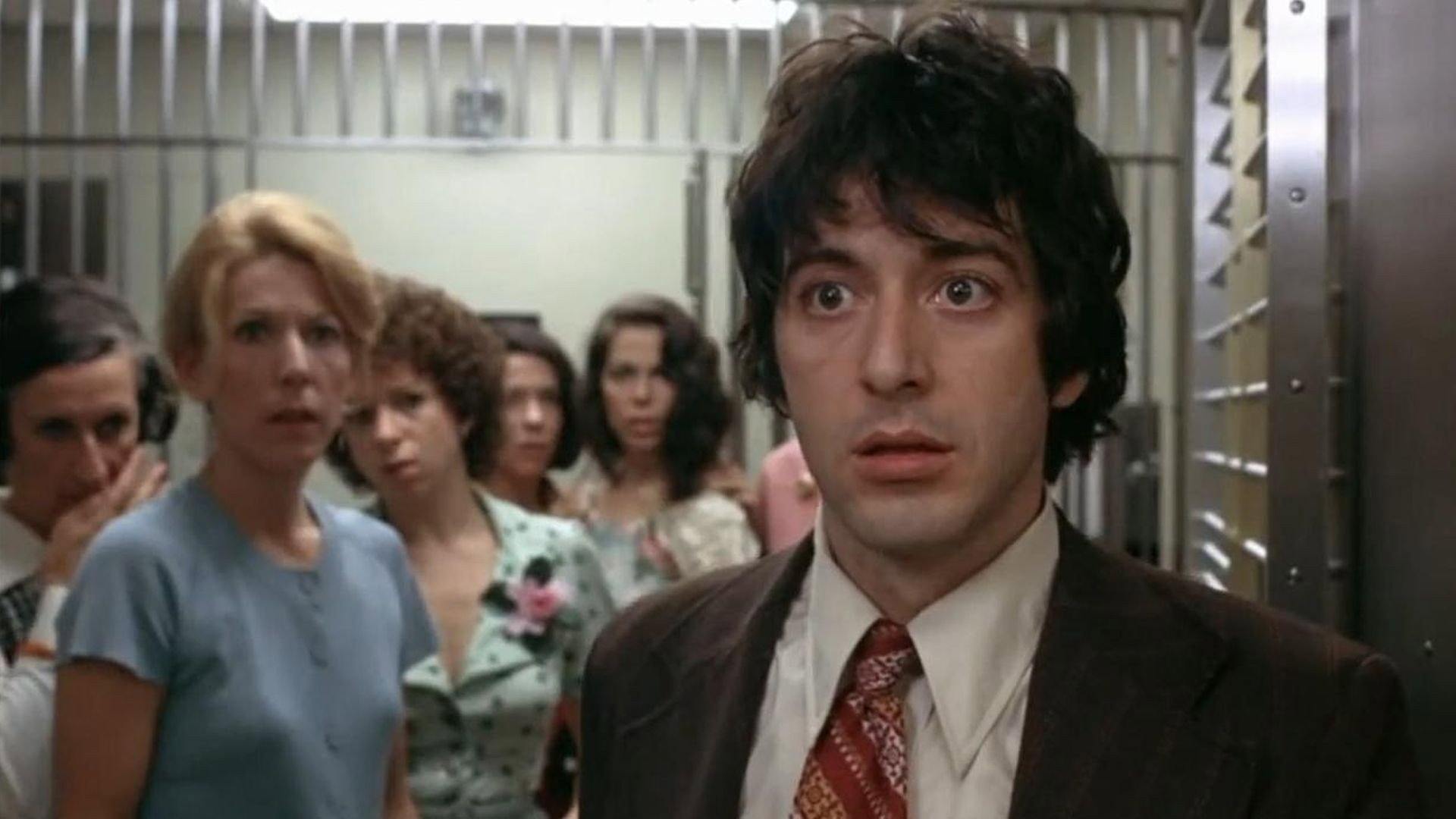 Dog Day Afternoon, still 5