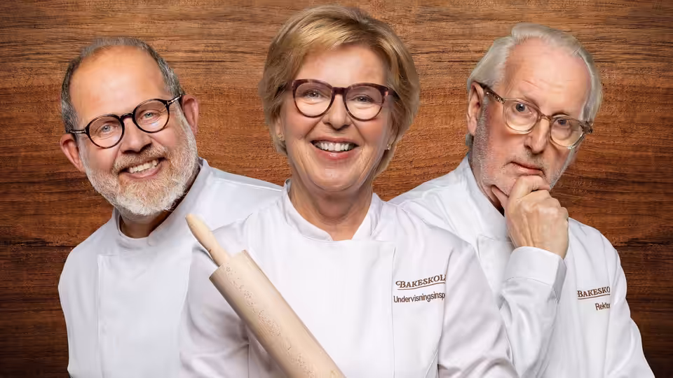 Wenche Andersen (Wenche Andersen) holds a rolling pin between Truls Svendsen and Eyvind Hellstrøm in chef uniforms