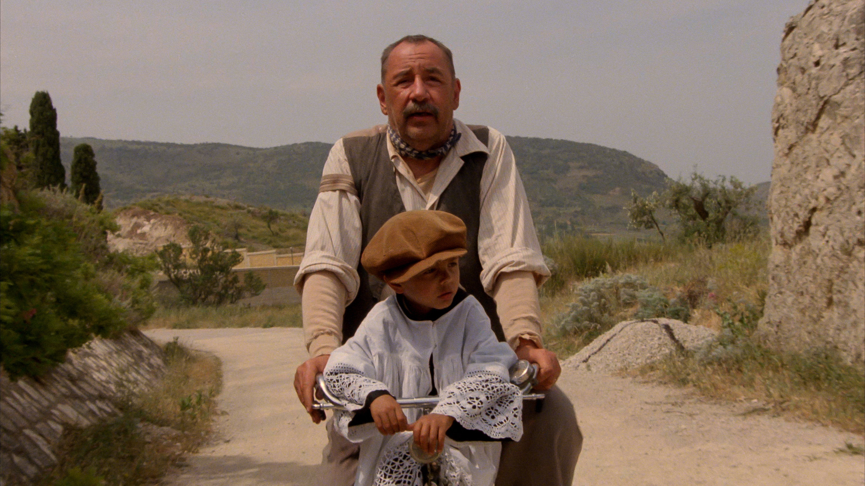 Cinema Paradiso, still 3