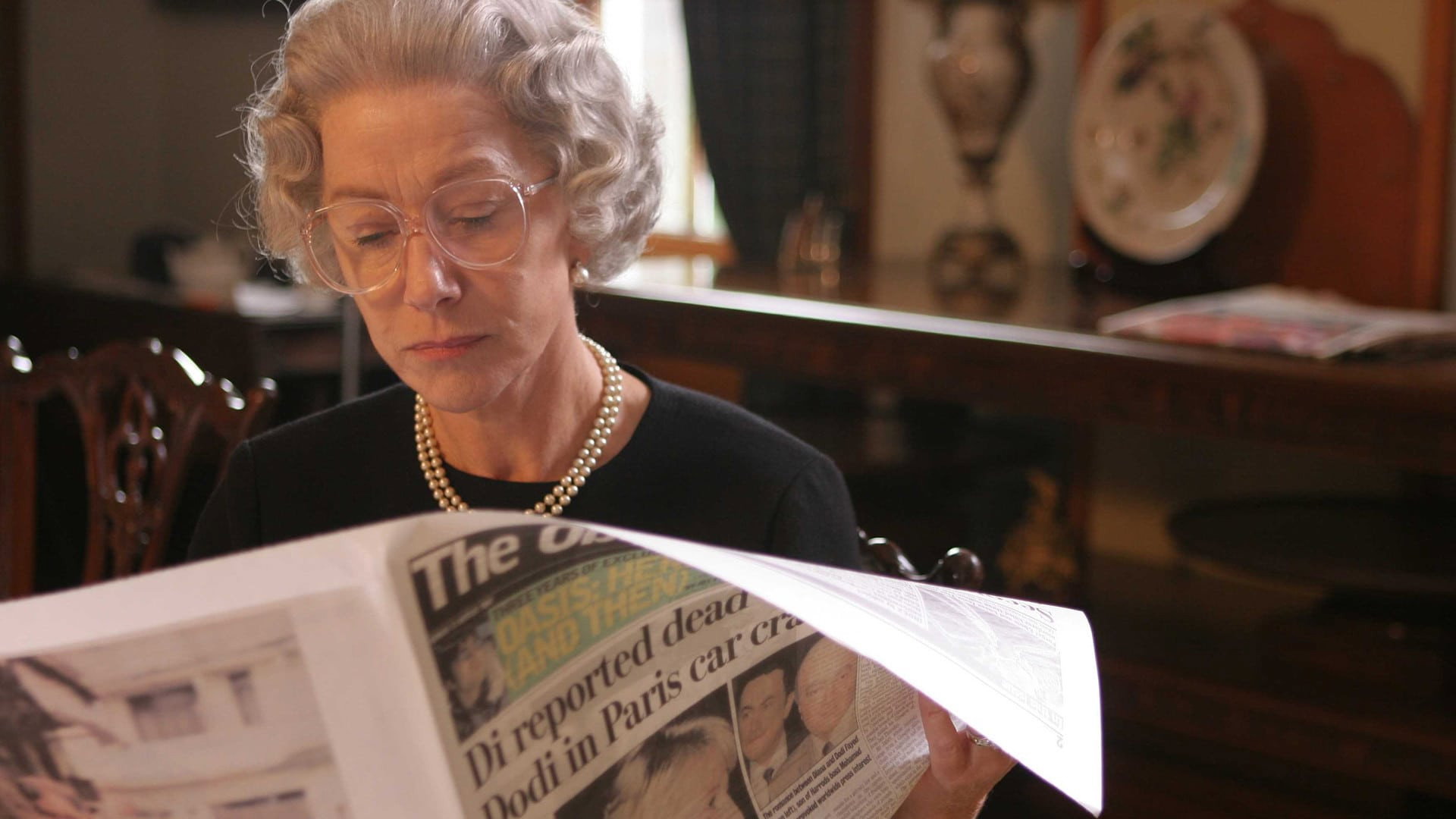 The Queen, still 4