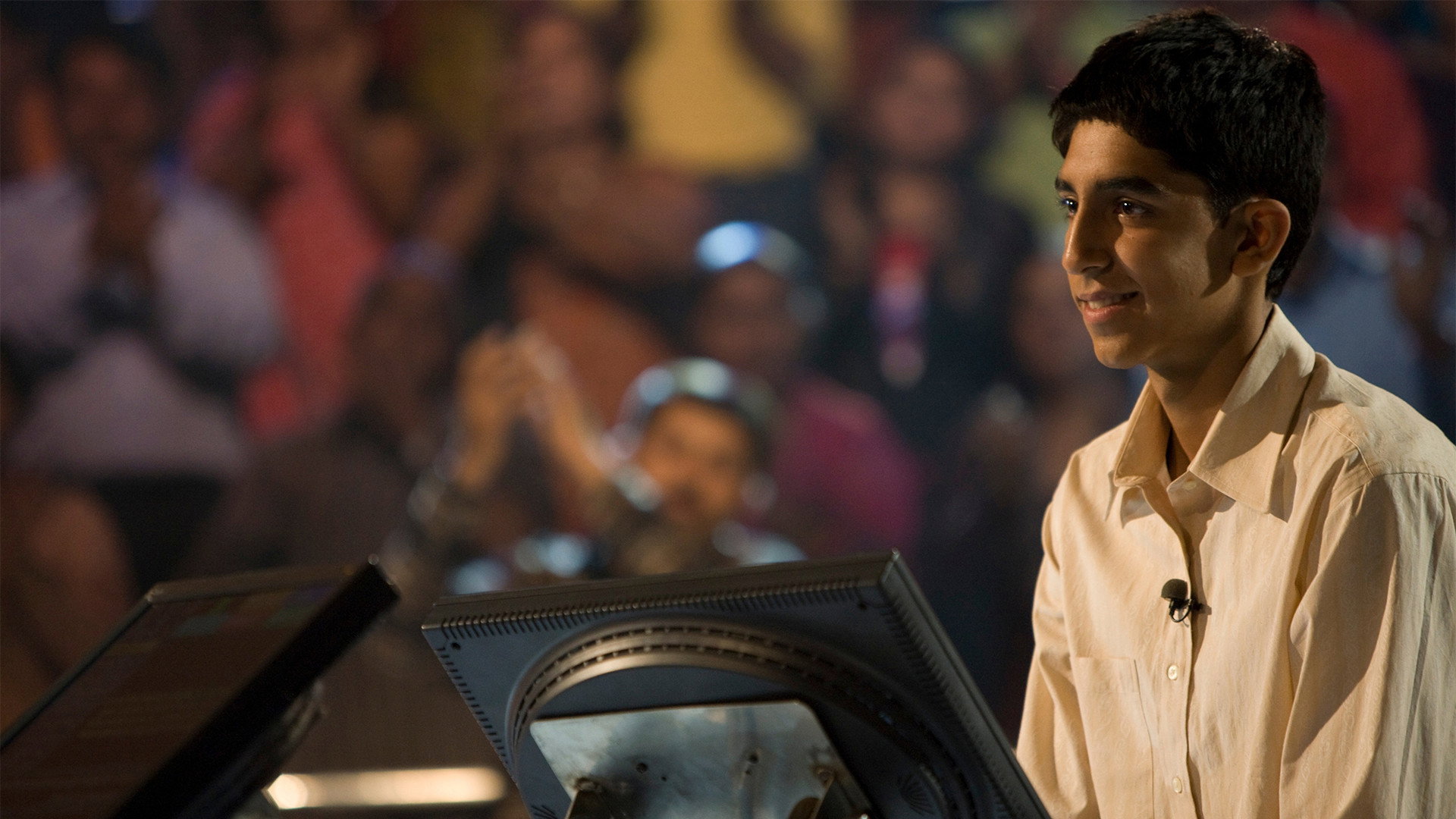 Slumdog Millionaire, still 5