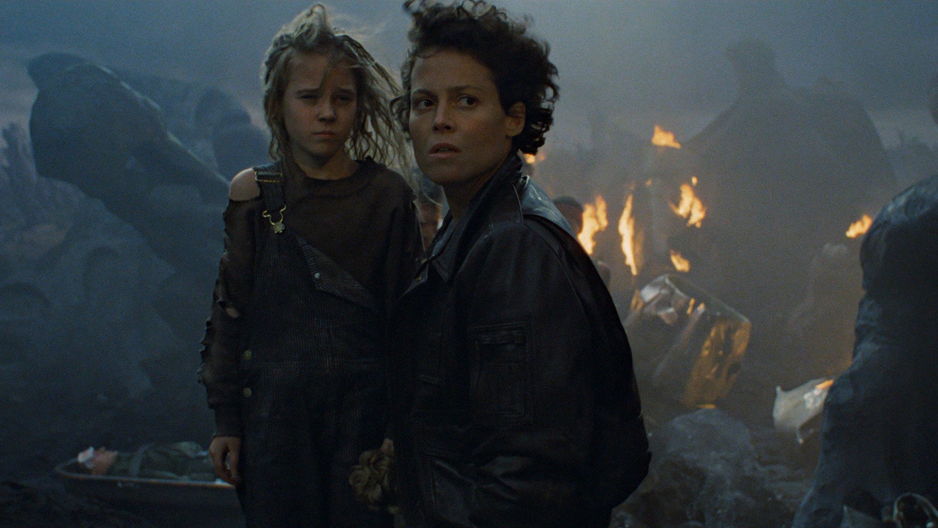 Aliens, still 2
