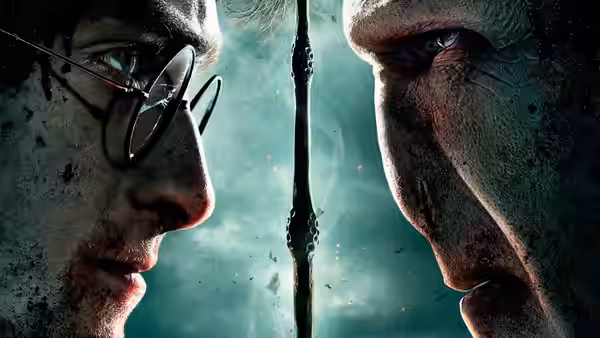 Harry Potter (Daniel Radcliffe) and Lord Voldemort (Ralph Fiennes) face to face