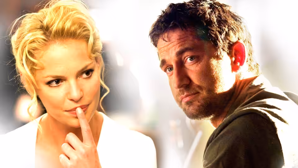 Abby Richter (Katherine Heigl) and Mike Chadway (Gerard Butler) exchange knowing looks