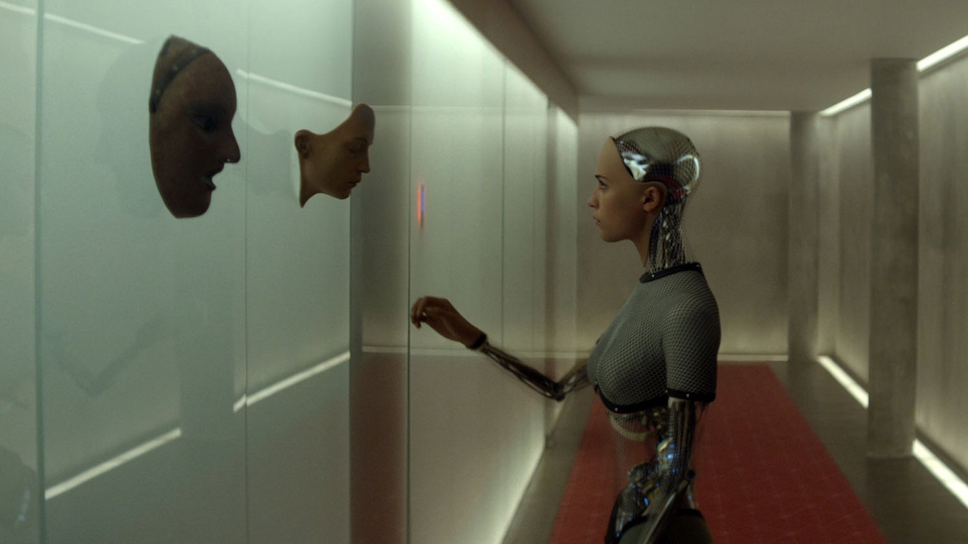 Ex Machina, still 2
