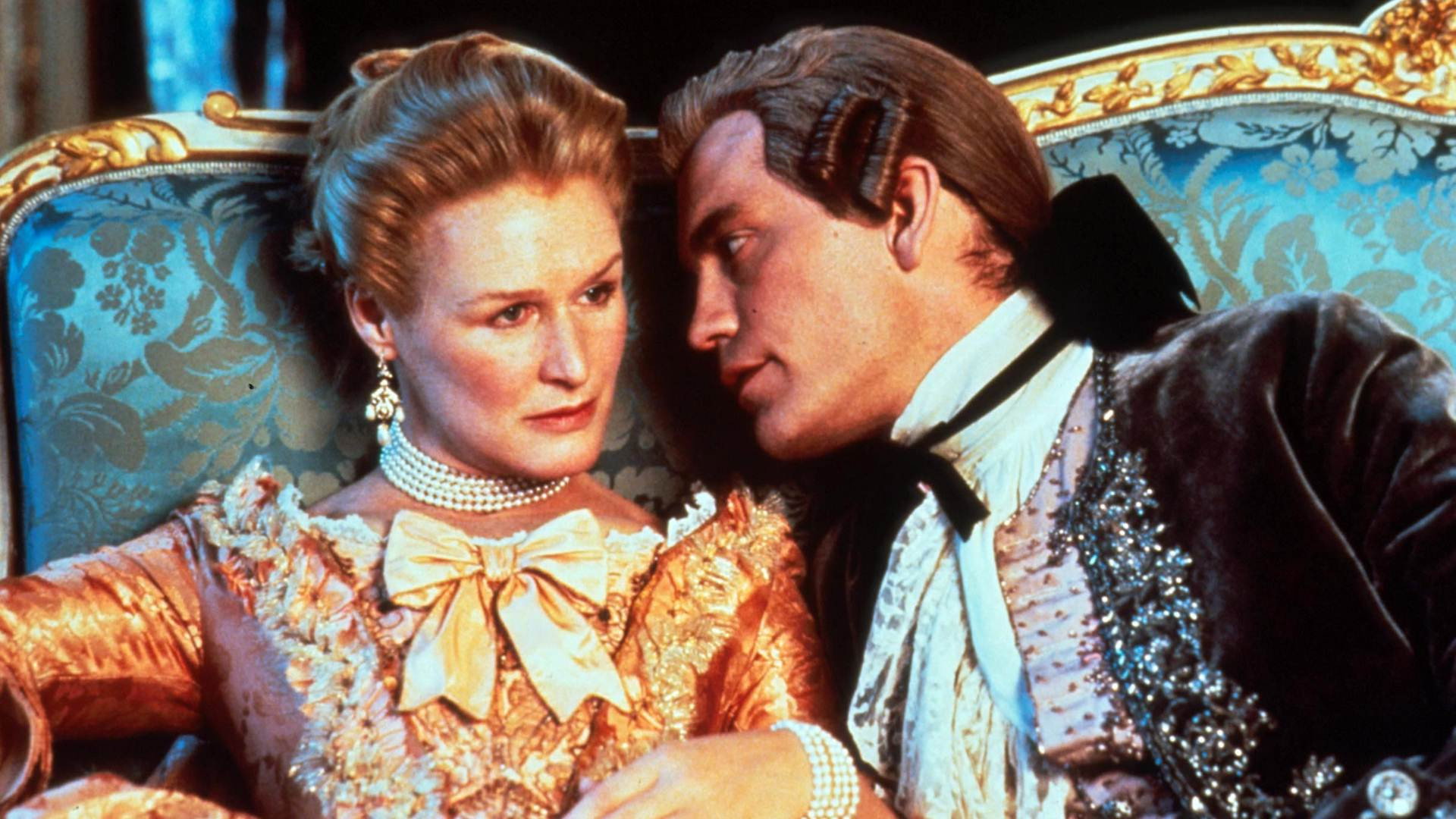 Dangerous Liaisons, still 5