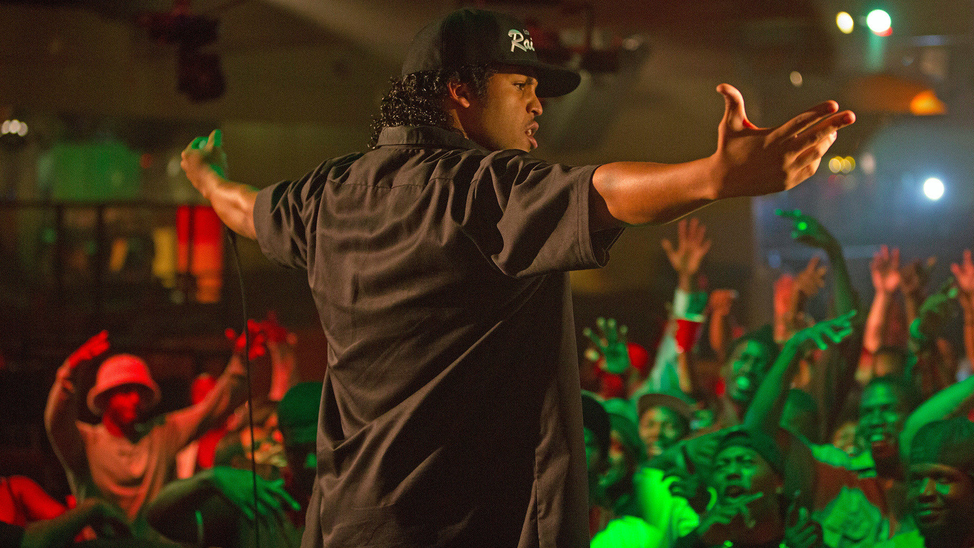 Straight Outta Compton, still 2