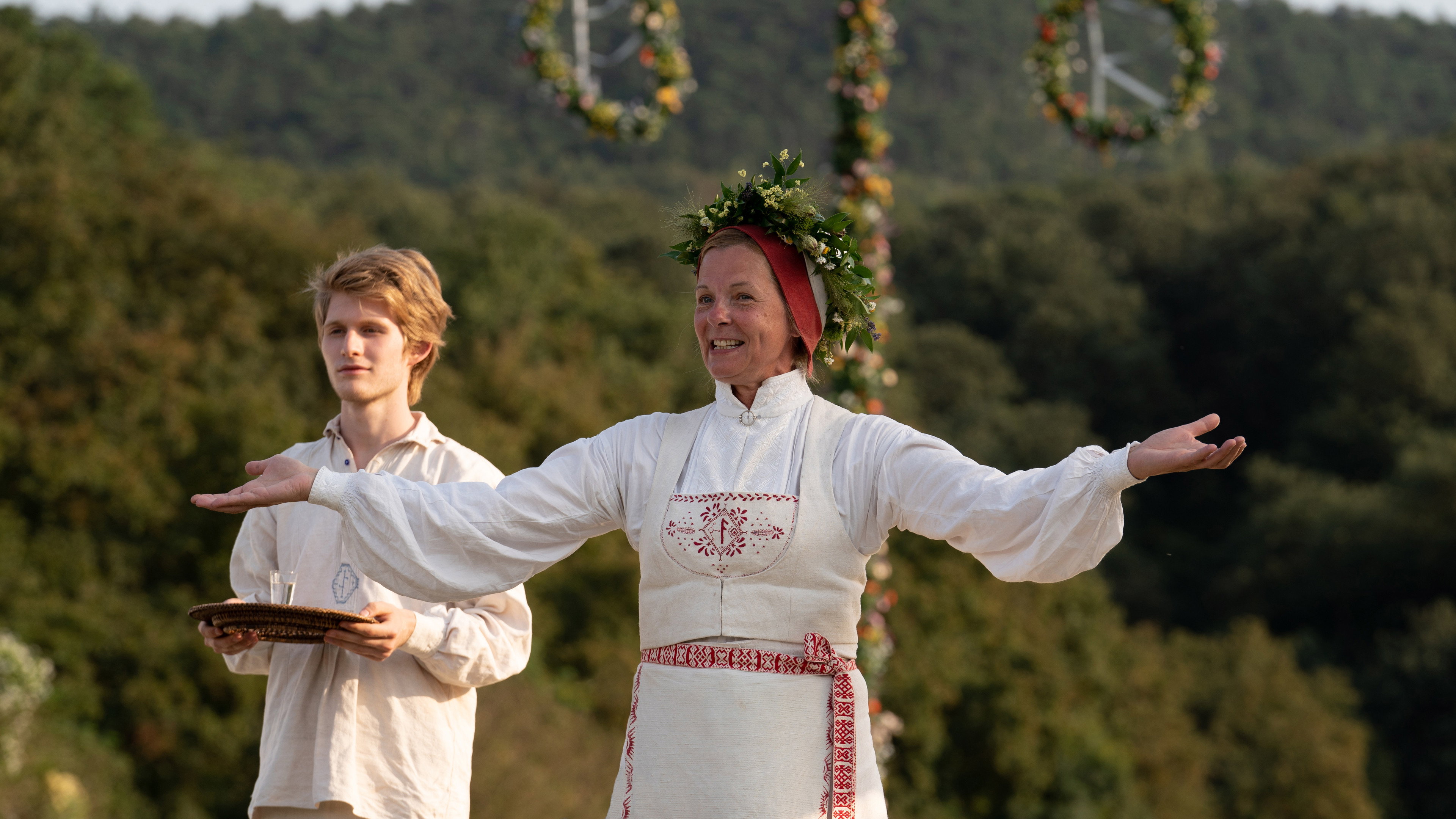 Midsommar, still 5