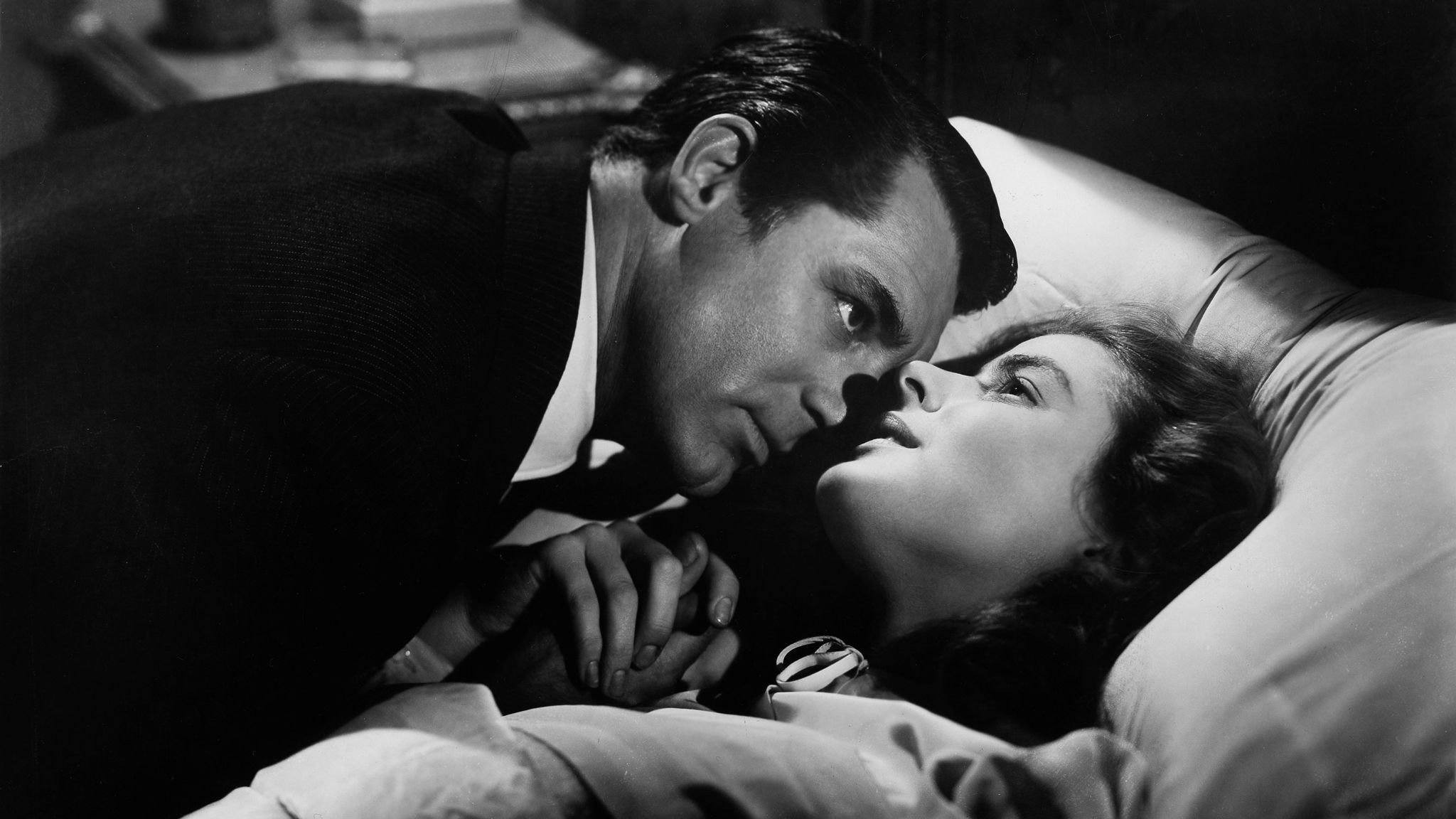 Notorious, still 3