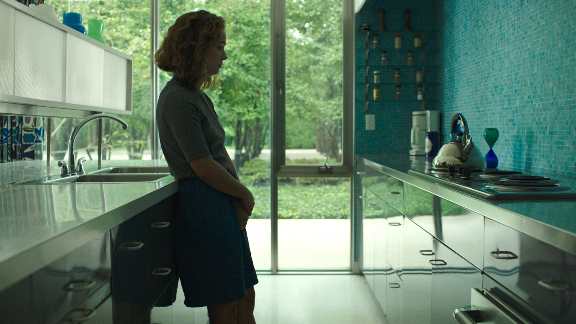 Columbus, still 6