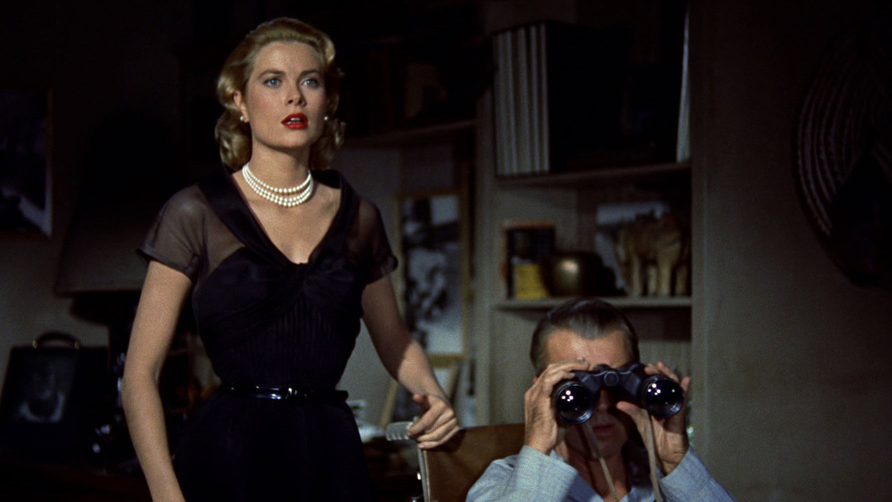 Rear Window, still 3