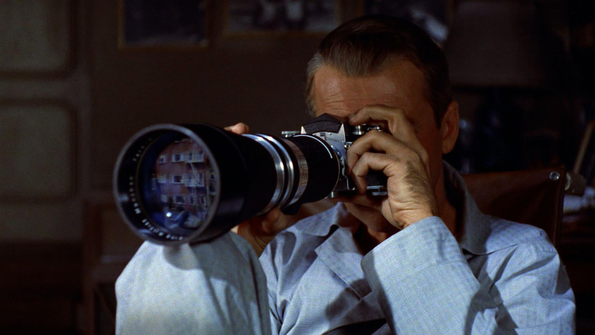 Rear Window, still 5