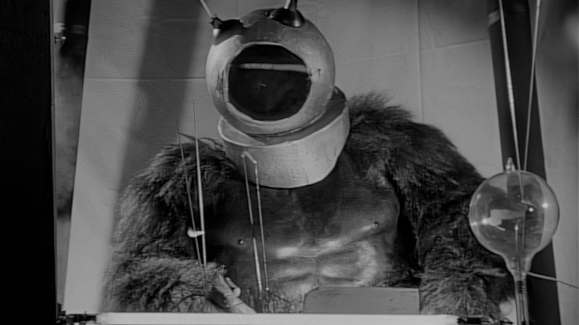 Robot Monster, still 4