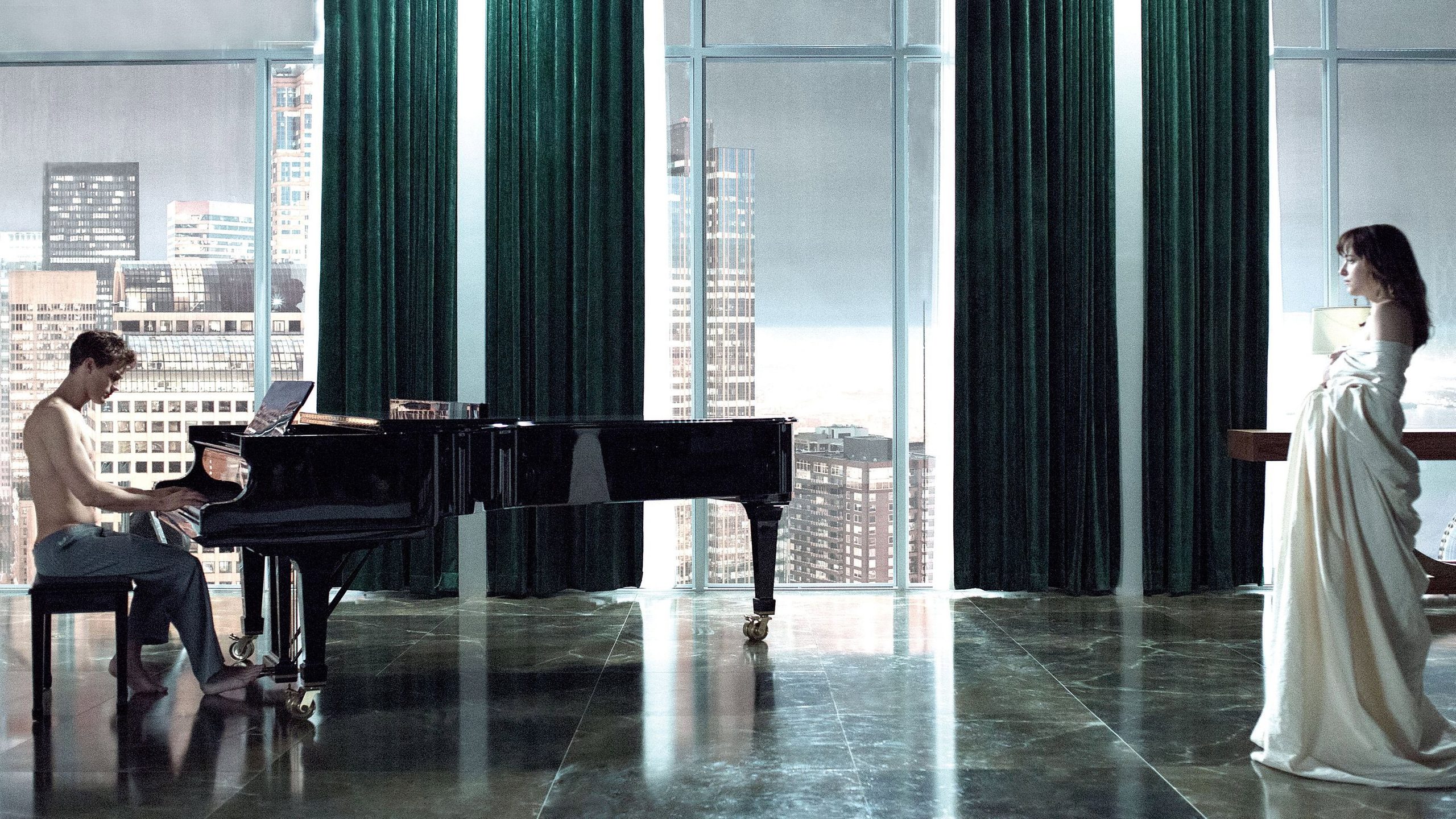 Fifty Shades of Grey, still 3