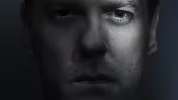 Close-up of Jack Bauer (Kiefer Sutherland) with a determined expression
