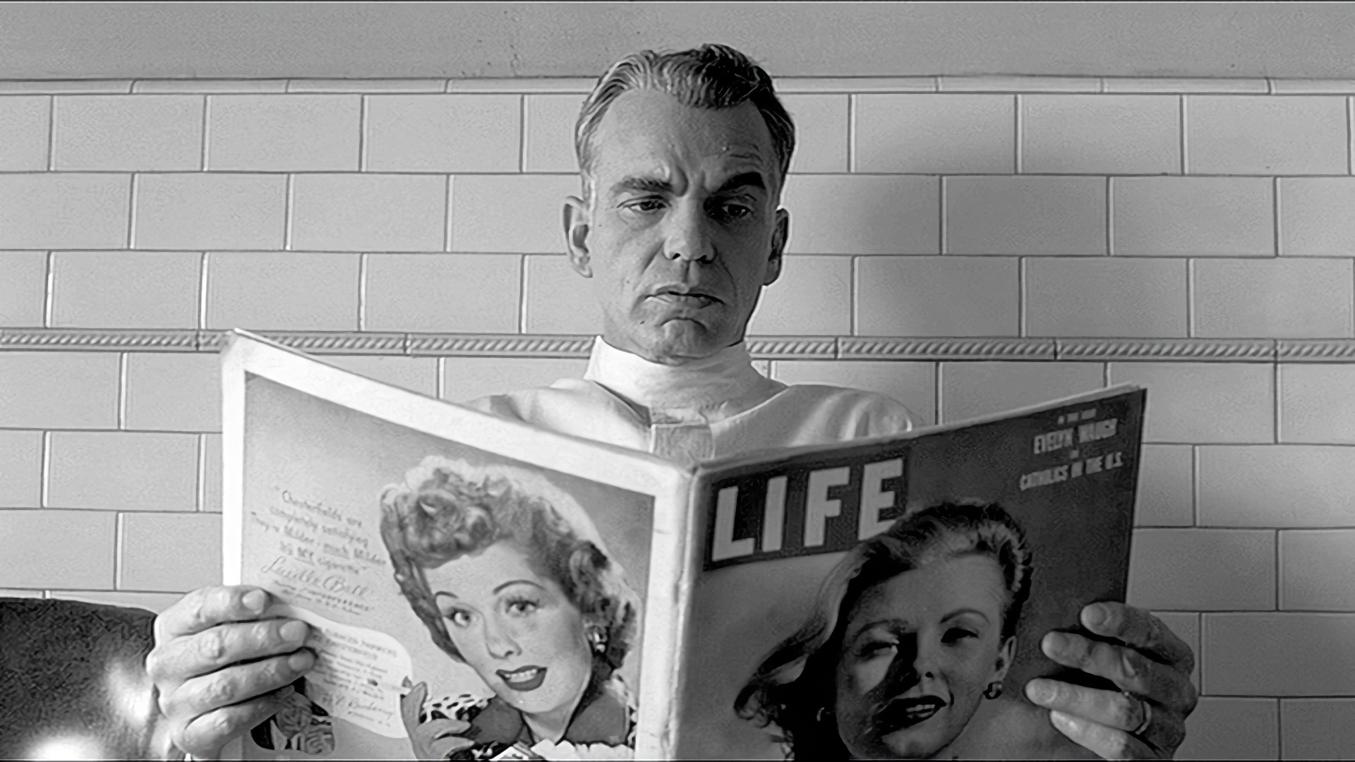 The Man Who Wasn't There, still 4