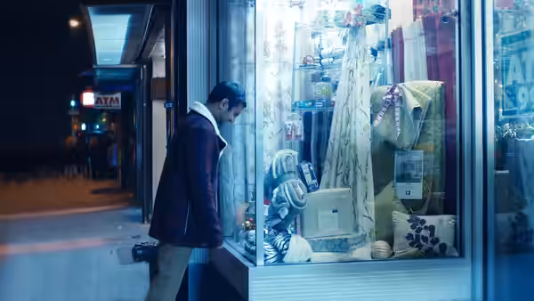 A scene from Master of None (4)