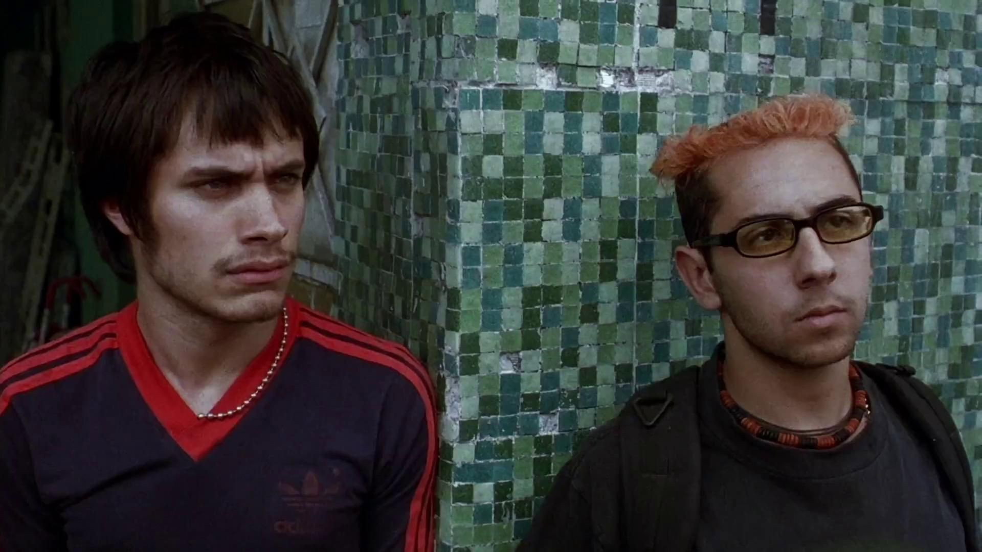 Amores Perros, still 1