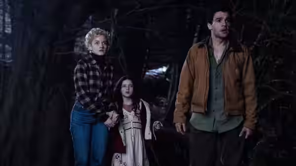 Charlotte (Julia Garner), Ginger and Blake (Christopher Abbott) in woods